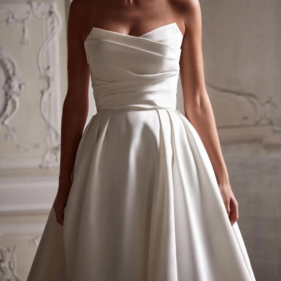 Jenny Yoo Dresses & Skirts - Jenny Yoo Strapless Ivory Satin A-Line Gown